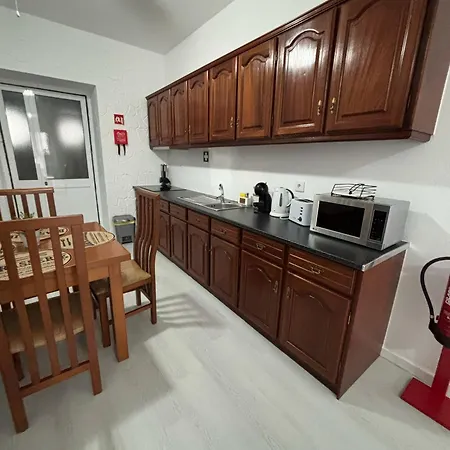 Casa Da Praca Ii * Vila Nova (Terceira)