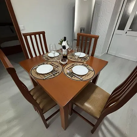 Casa Da Praca Ii * Vila Nova (Terceira)